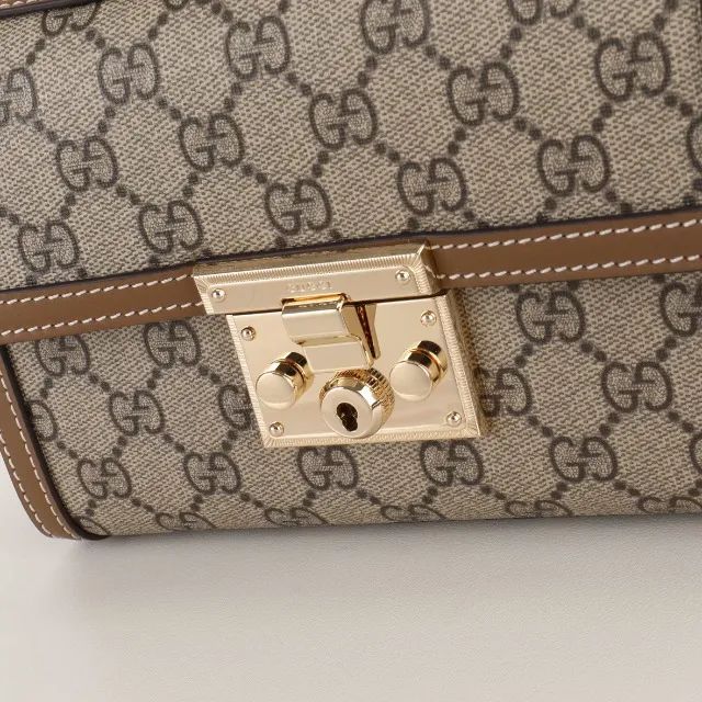 Bolsa Gucci Padlock GG Marrom com Alça - Foto 5