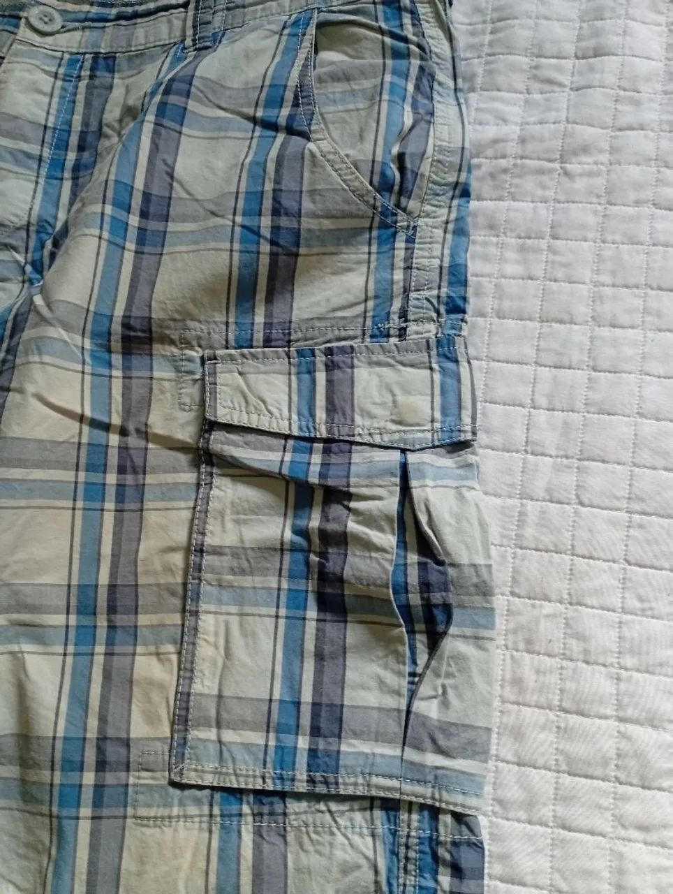Bermuda masculina xadrez azul e branco 44/46 novinha!!!!! - Foto 5