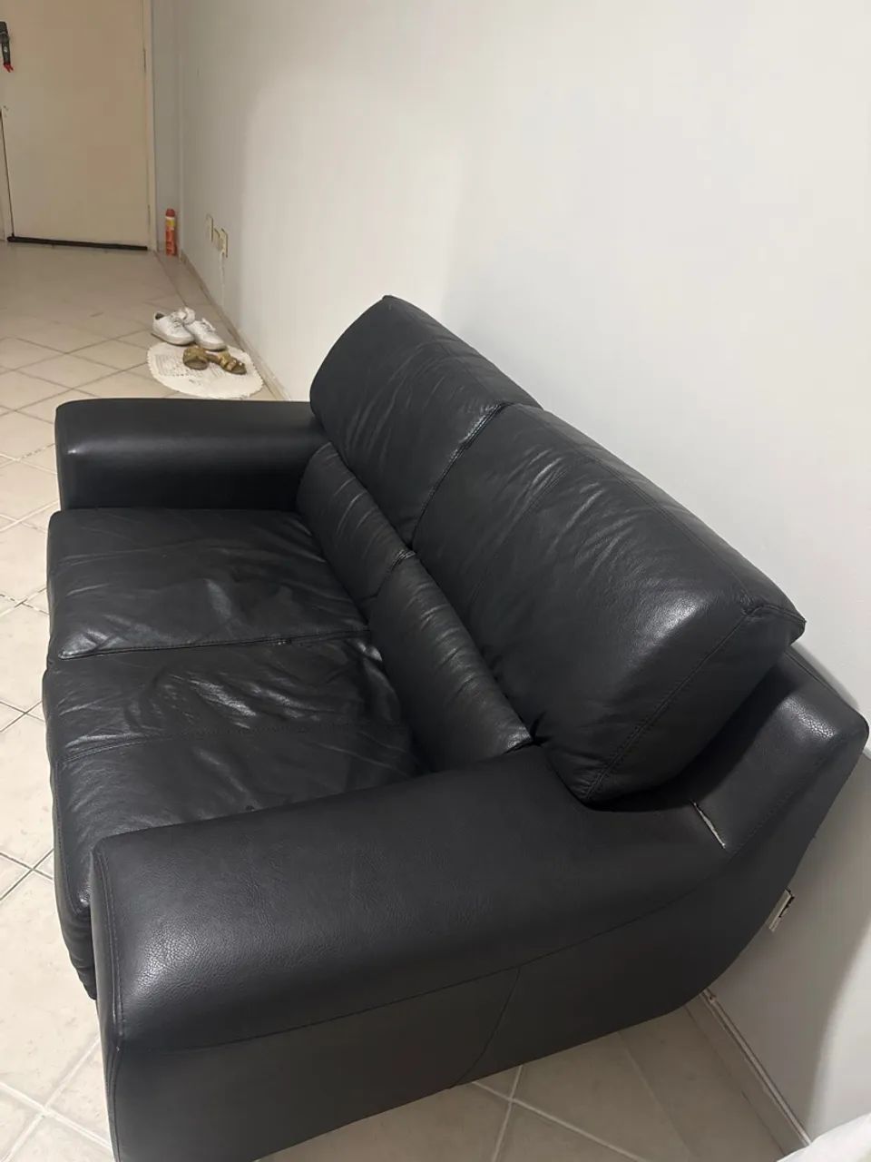 Sofá de couro preto - Foto 3