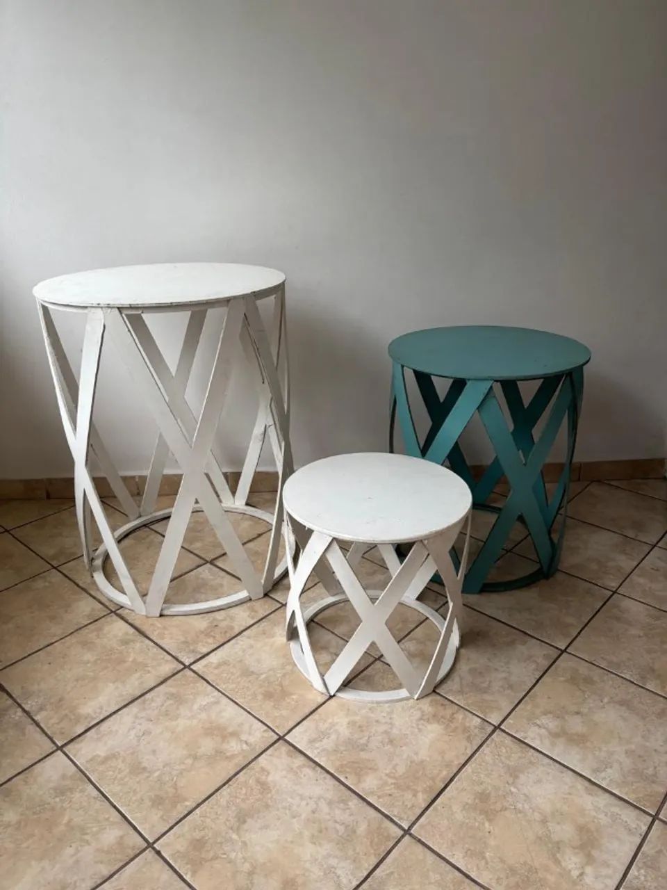 Trio de mesas  treliçadas