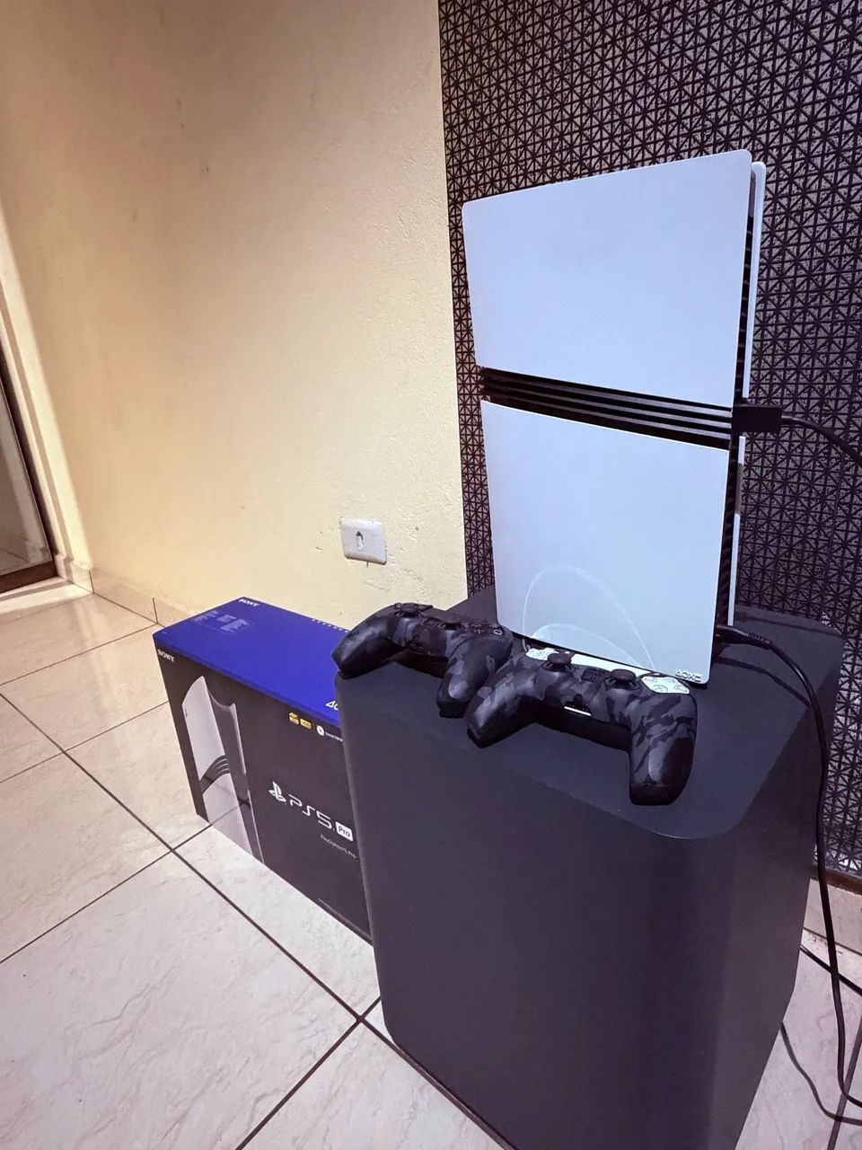 PLAYSTATION 5 PRO 