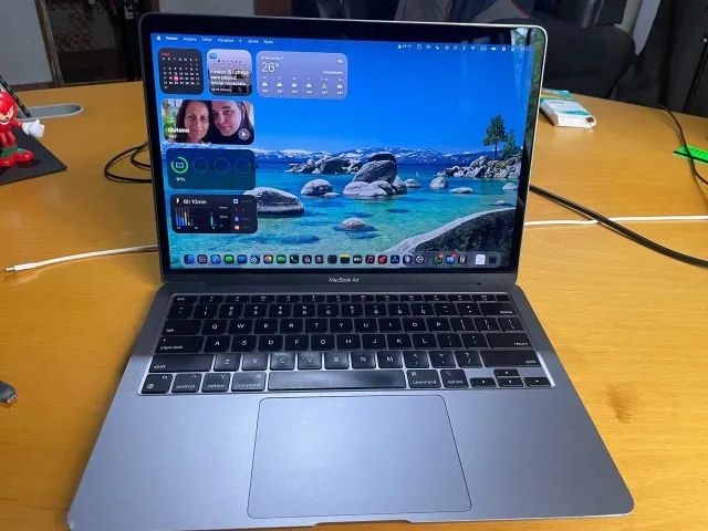 MacBook Air M1 13? 8GB 256GB com caixa ? Bateria 88% - Notebooks