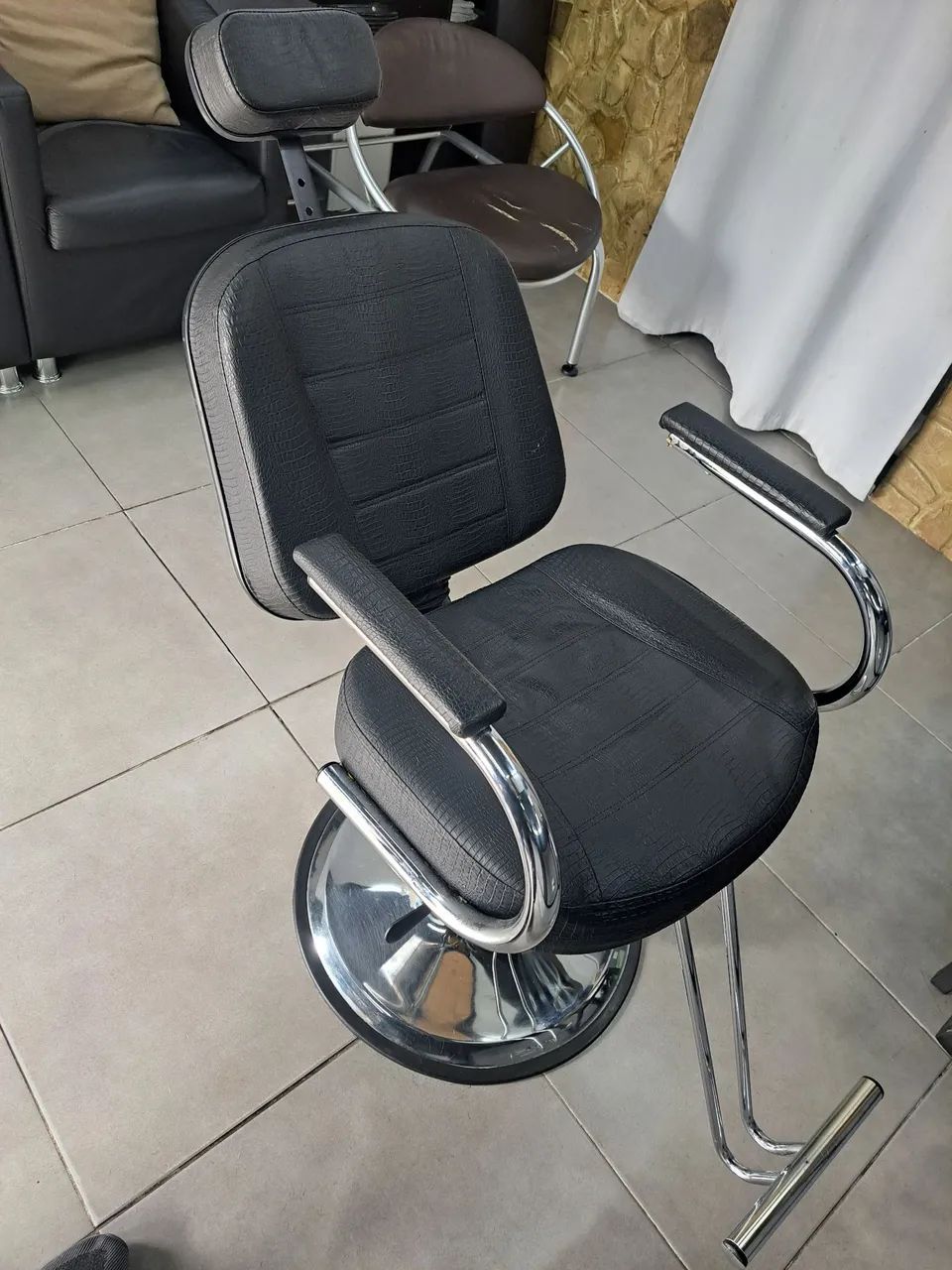Cadeira de barbeiro reclinável - Foto 4