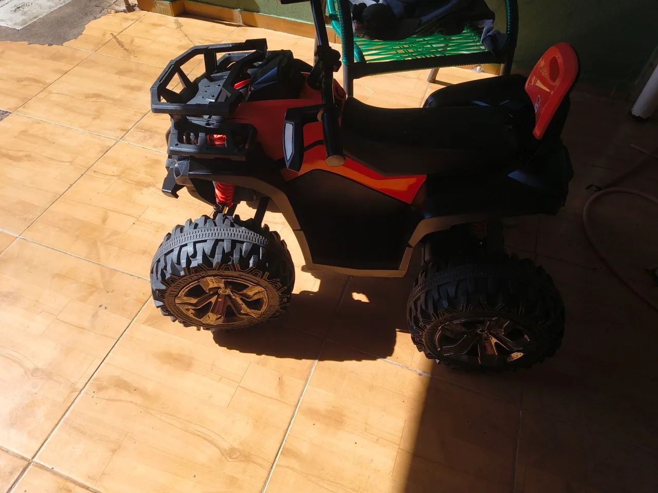 Quadriciclo elétrico 
