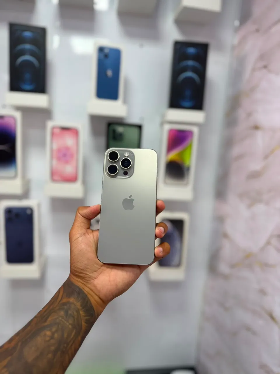 IPHONE 15 PRO MAX 256GB ?R$ 4.399 PROMOÇÃO - Celulares e
