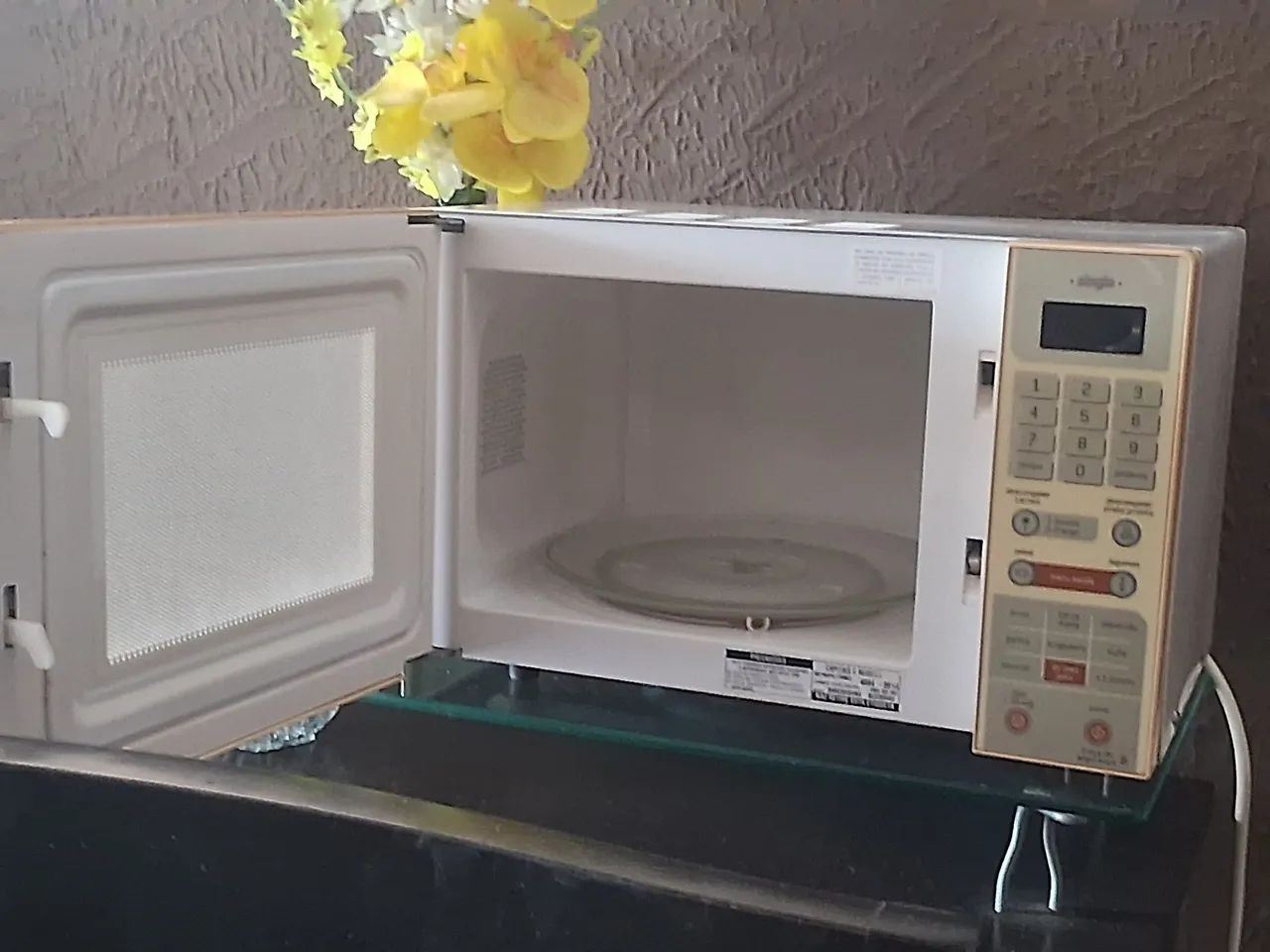 Microondas Brastemp Single 18 litros ( Funcionando perfeitamente) - Foto 3