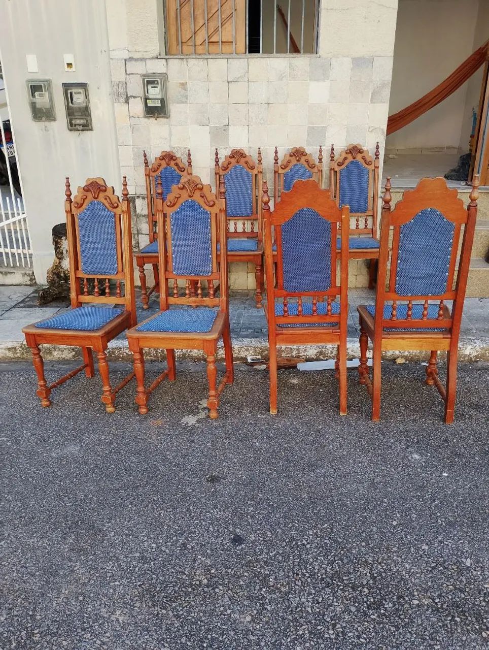 6 cadeiras colonial usadas 250 reais a unidade 