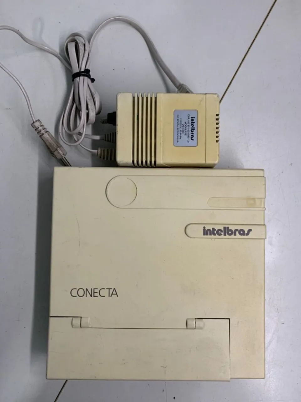 Central Telefonica Conecta e a Placa base da Modulare com acessórios