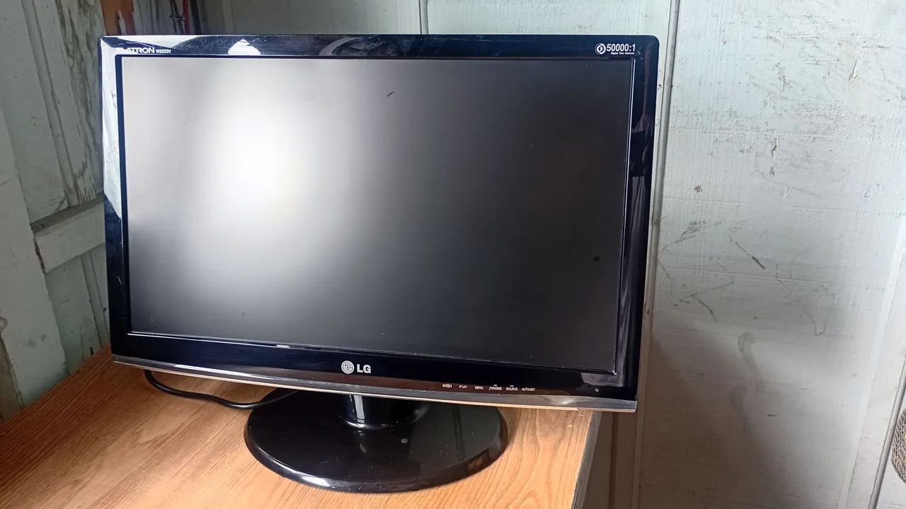 Monitor LG w2253  "22""