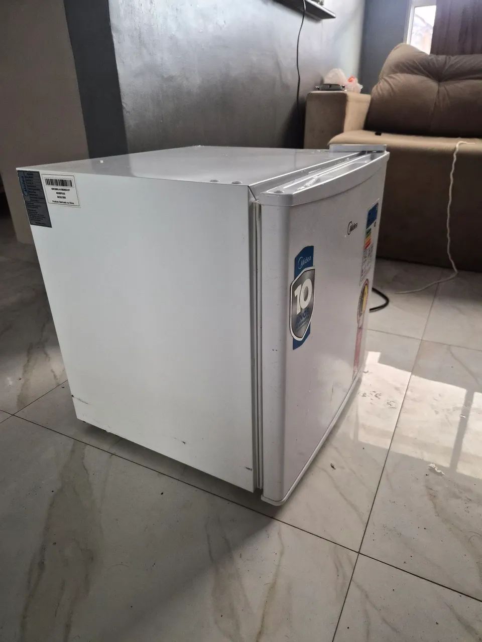Frigobar Midea de 45 litros - Foto 3