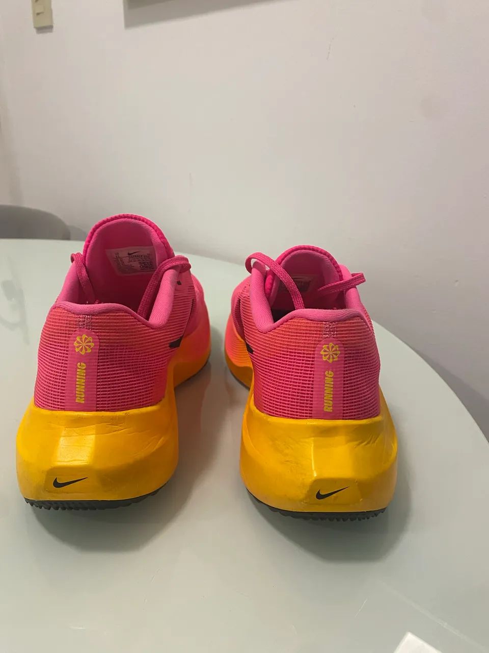 Nike ZOOM FLY 5 pouquíssimo usado - Foto 3