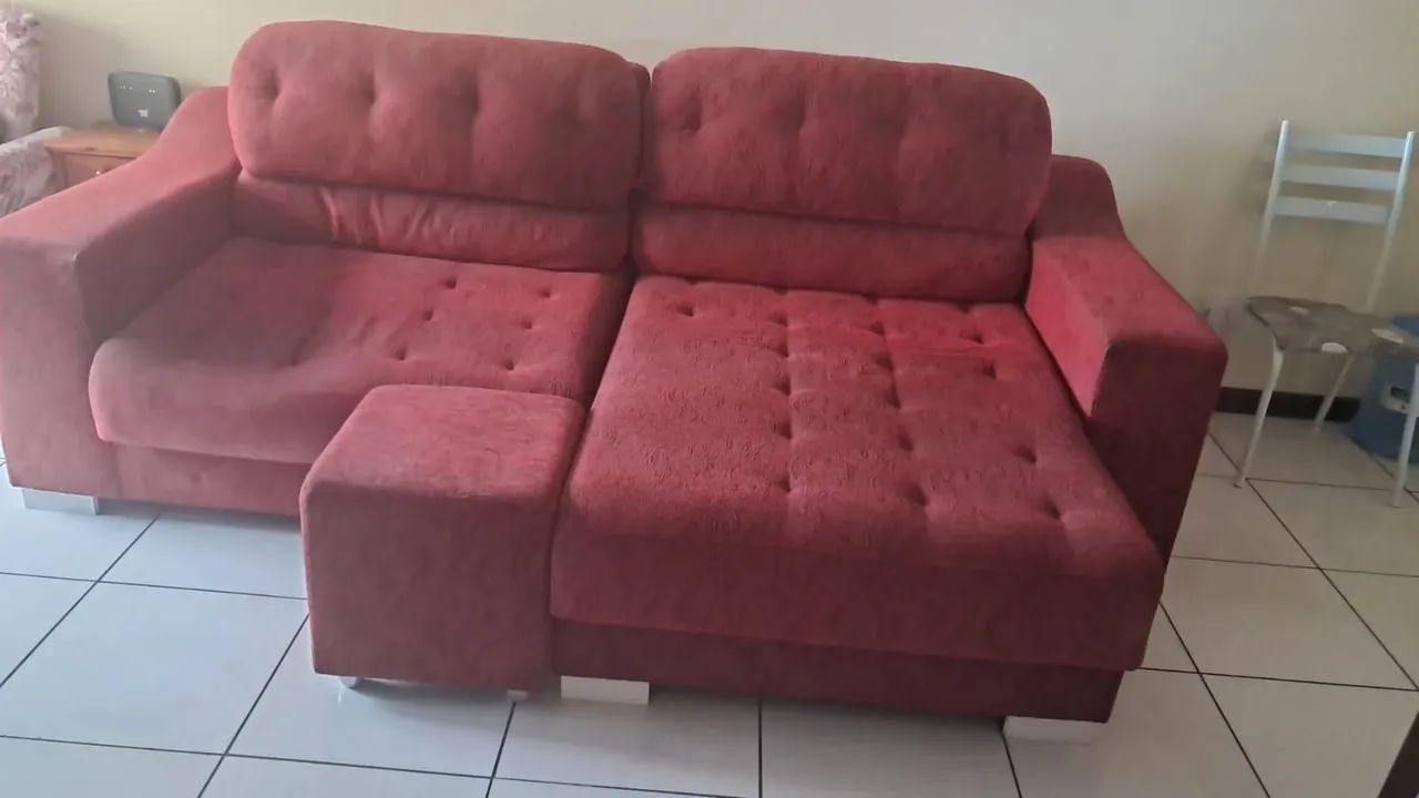 Sofá retrátil e reclinável 2 lugares com chase - Foto 2