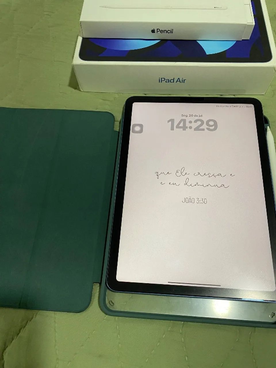 iPad Air 5 (M1) 64GB Azul + Apple Pencil Original 2ª Geração + Kit