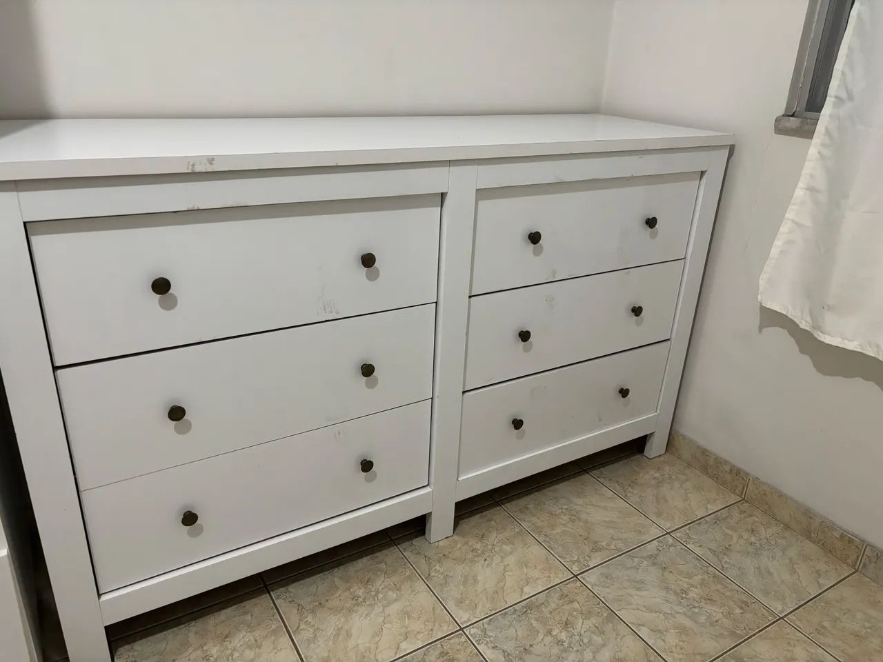 Cômoda branca MDF qualidade- usada 