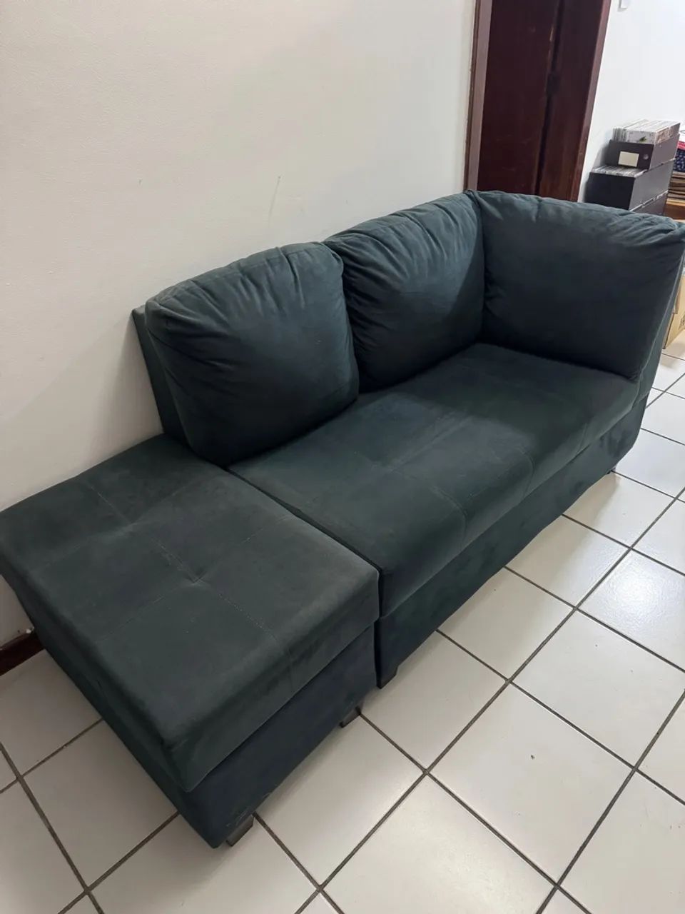 Sofá de canto modular com puff - Foto 3