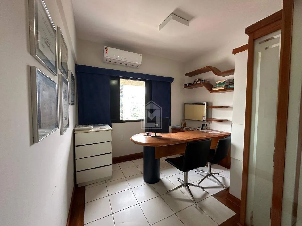Excelente Sala Comercial na Praia do Suá com Recepção Mobiliada e Fácil Acesso - Foto 3
