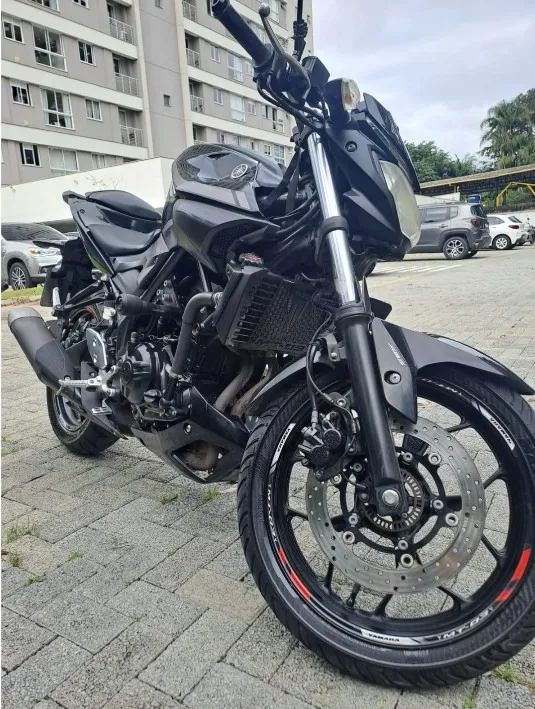 MT 03 ABS