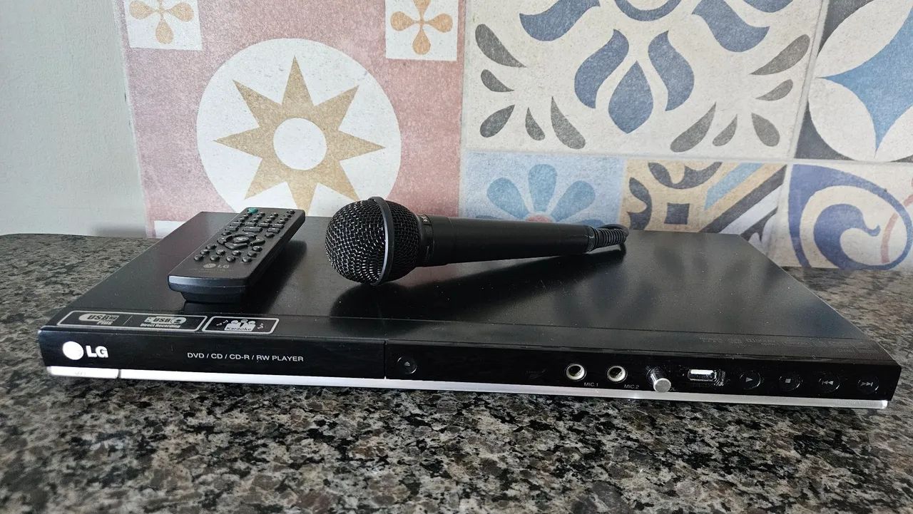 Aparelho DVD Player LG com função Karaokê - Foto 4