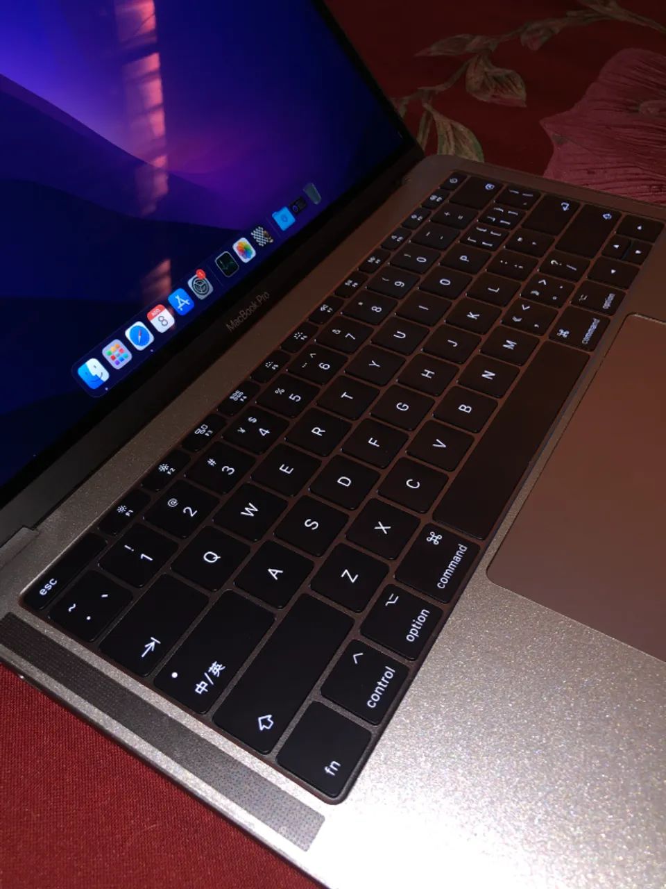 MacBook Pro 2017 Modelo A1708 SSD 256GB - Foto 2