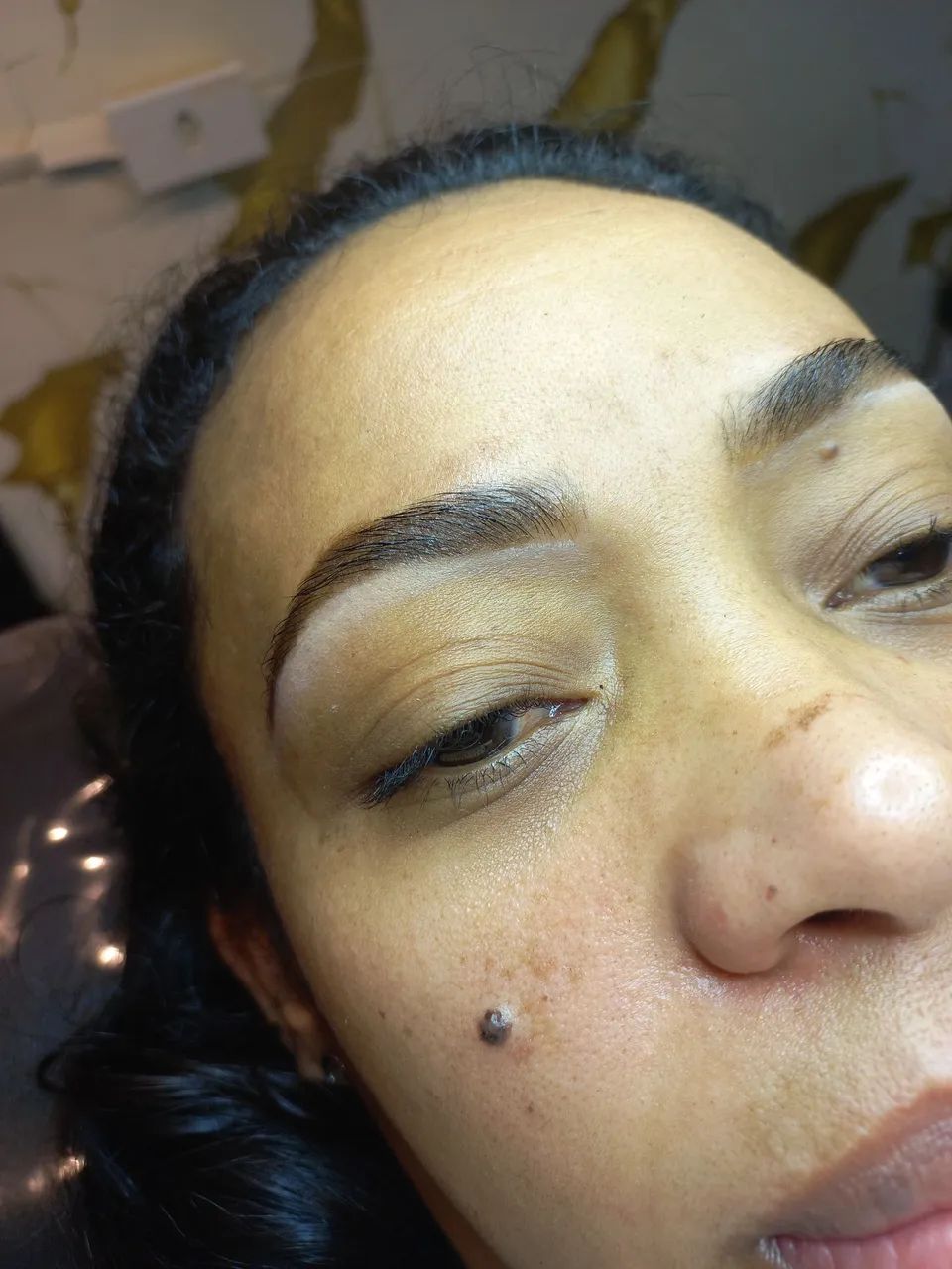 Designer de sobrancelhas + aplicação de henna  - Foto 2