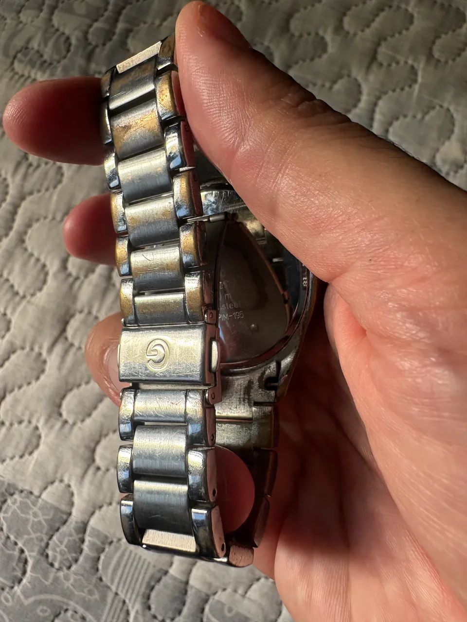 Relogio GUESS original cromado com preto