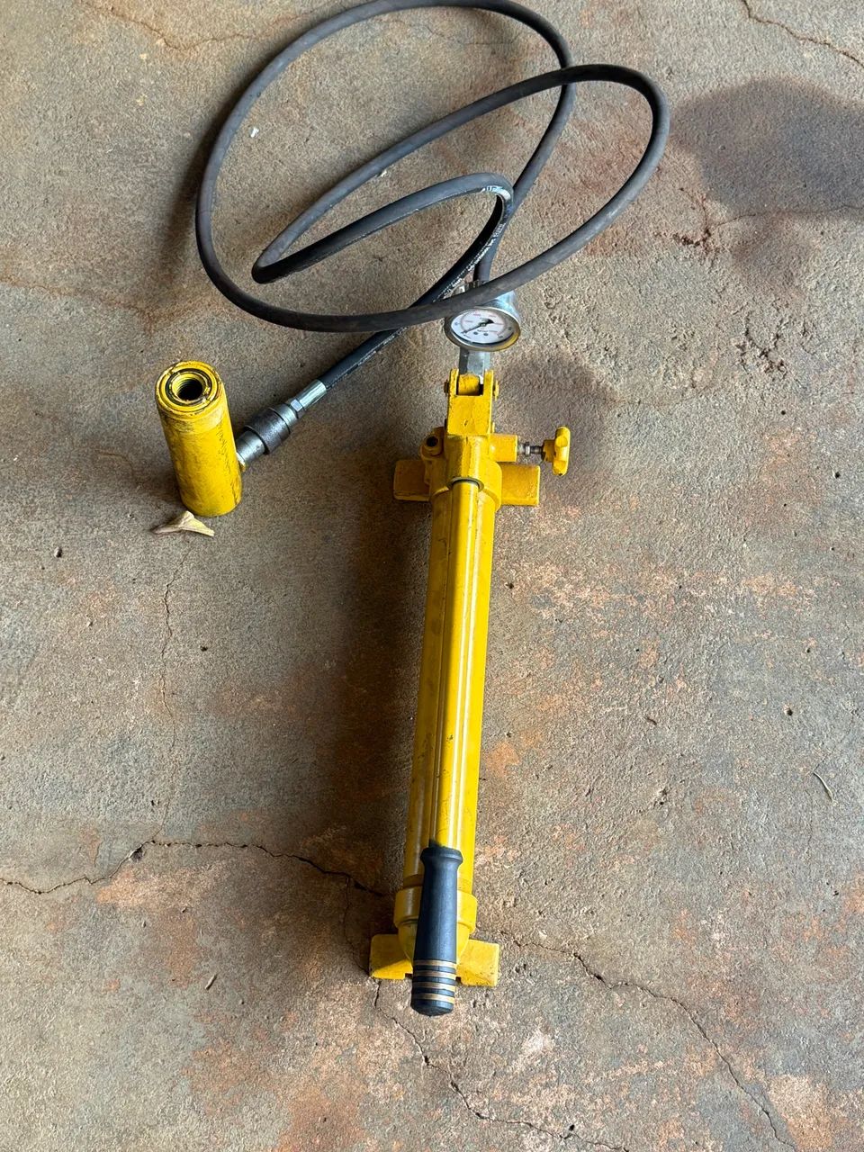 Cilindro hidráulico com bomba 10t Guimmy