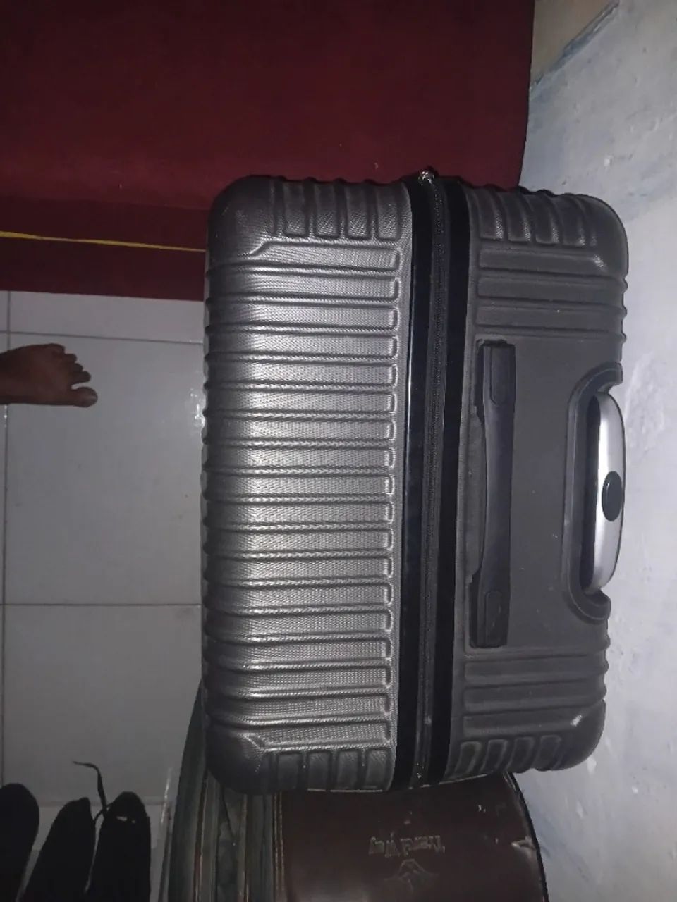 Vendo essa mala 150 urgente - Foto 4