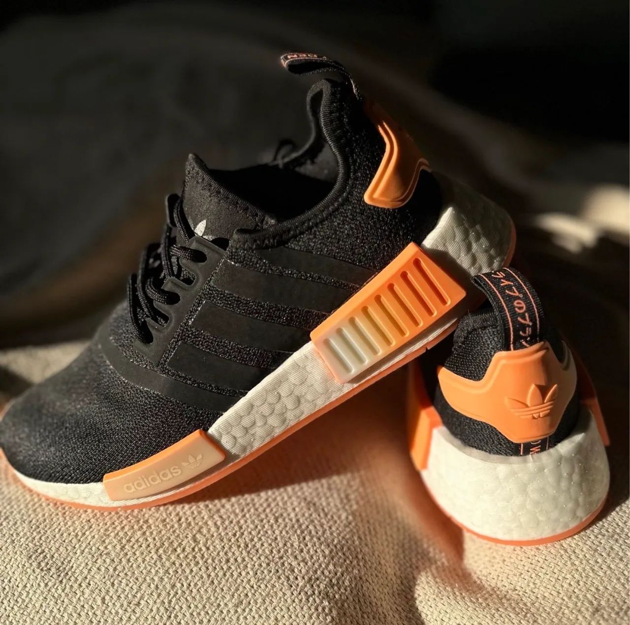 Tênis NMD R1 Feminino - Foto 2