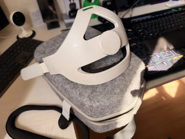 Oculus Meta Quest 2  - Foto 3