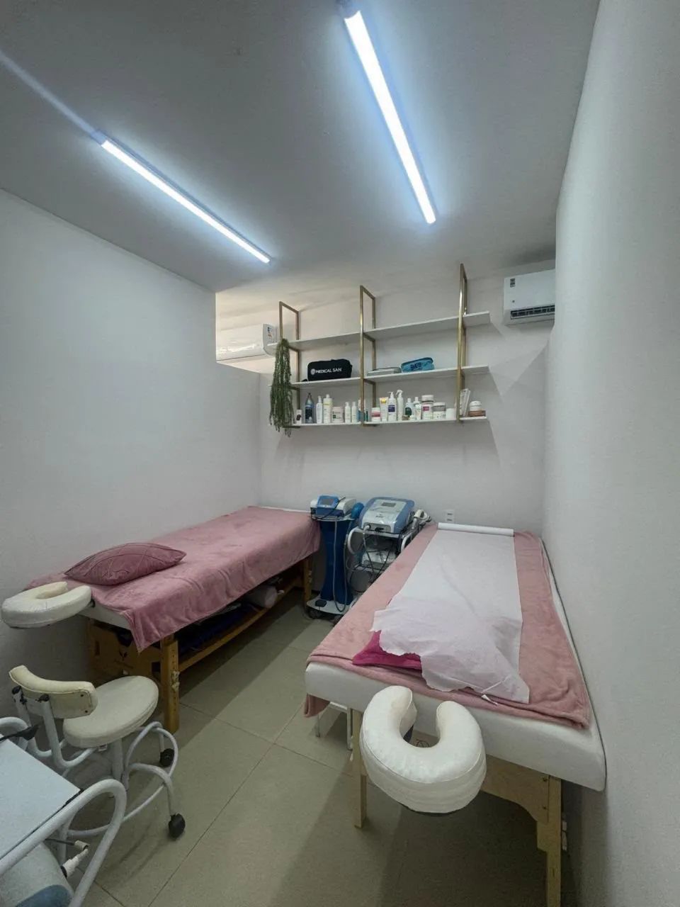 SALA COMERCIAL PARA ESTÉTICA - PRONTA PARA TRABALHAR!  - Foto 4