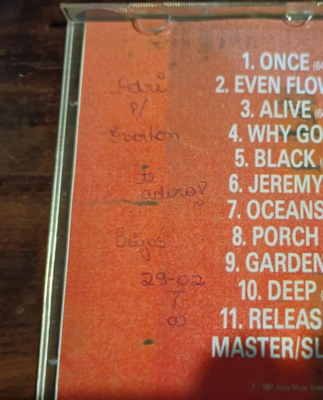 Dois primeiros álbuns do Pearl Jam: Ten e Animal. - Foto 4