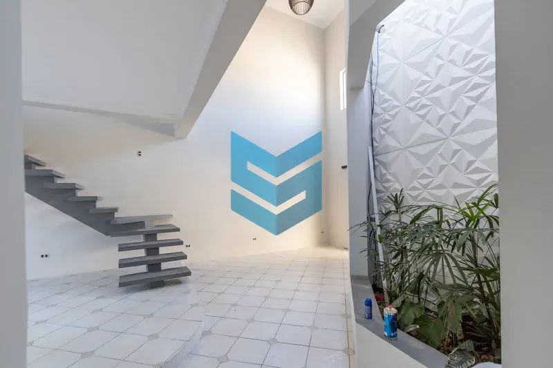 Casa com 3 dormitórios à venda, 240 m² - Vila Hortência - Foto 4