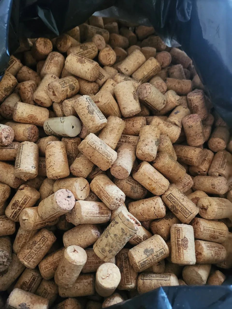1.000 Rolhas de Vinho, diversas! 100 reais - Foto 3