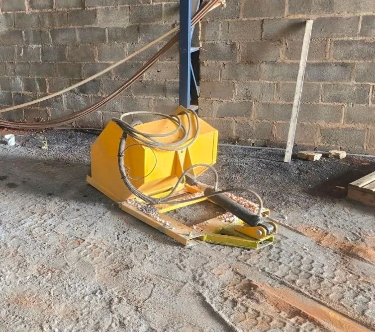 Empresa e equipamentos de Blocos e Bloquetes - Foto 4