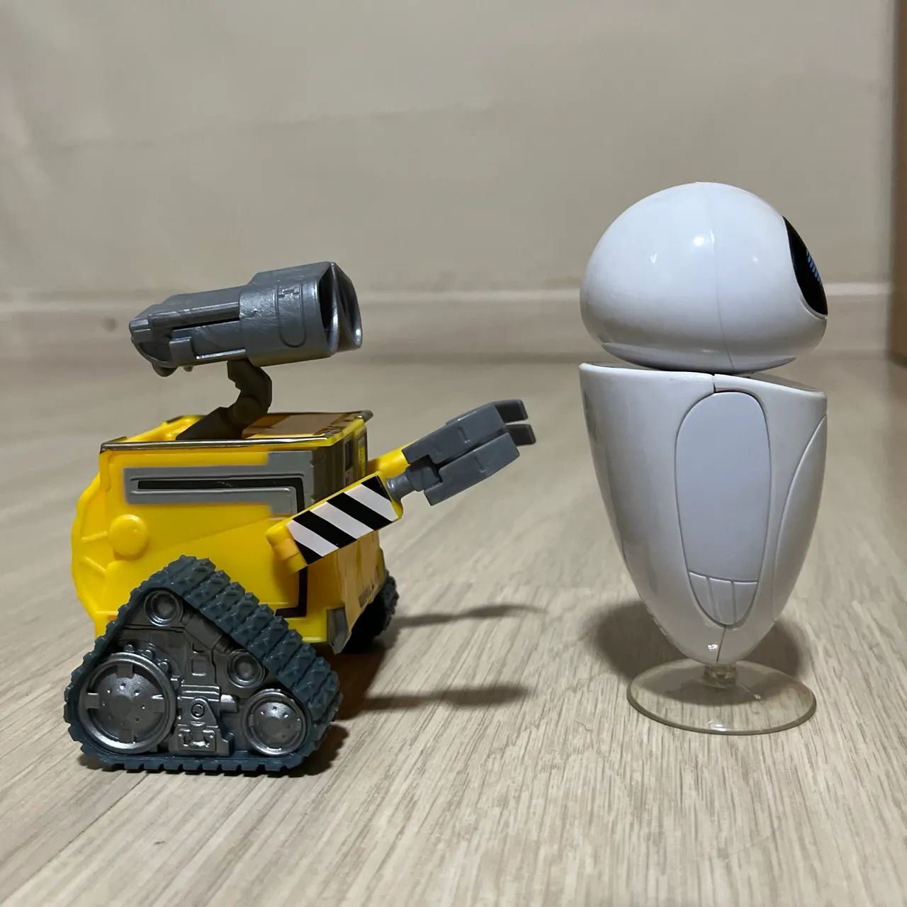 Wall-e & Eve - Action Figures - Mattel - Disney Pixar - Foto 3