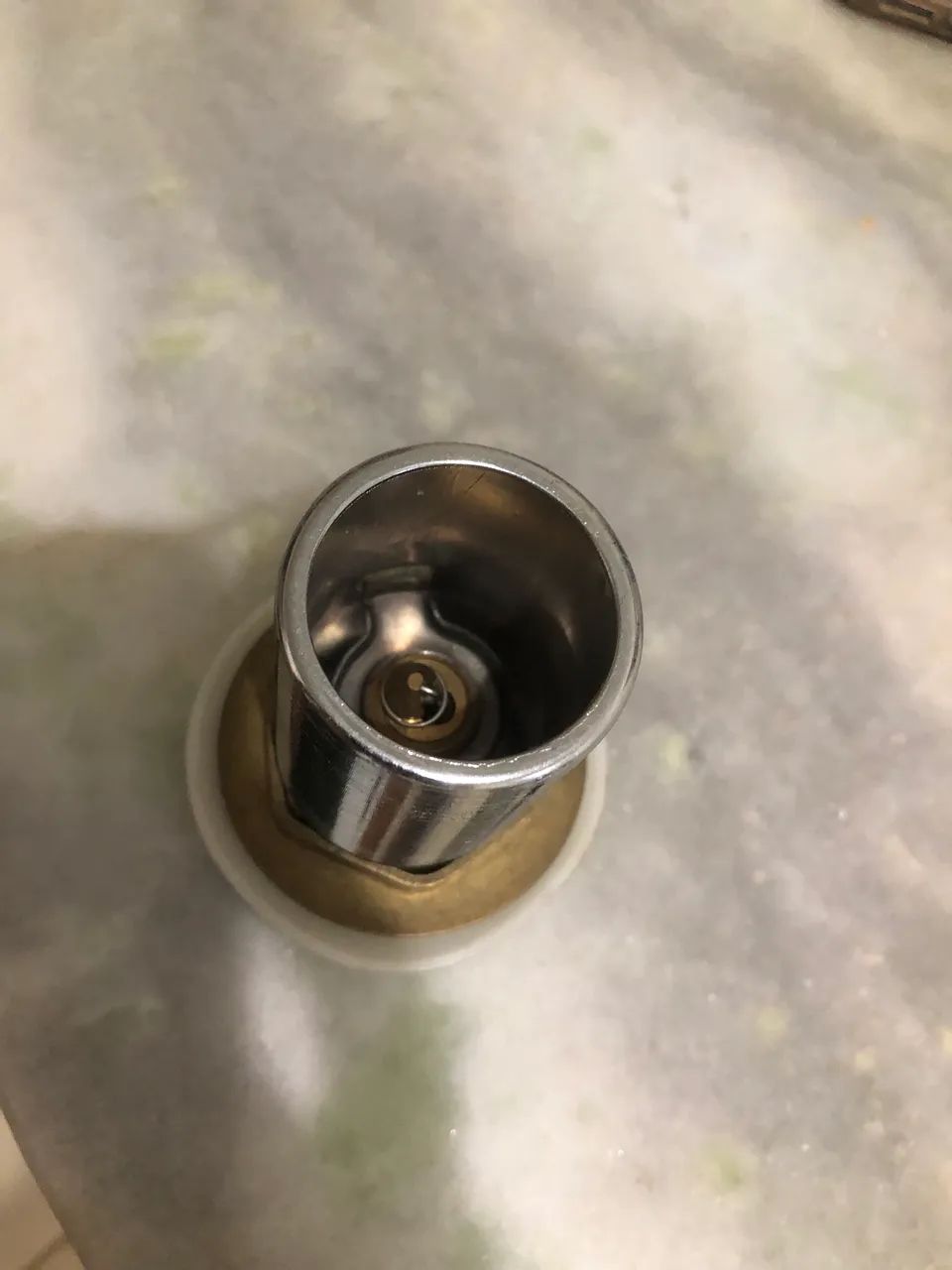 Click Valve