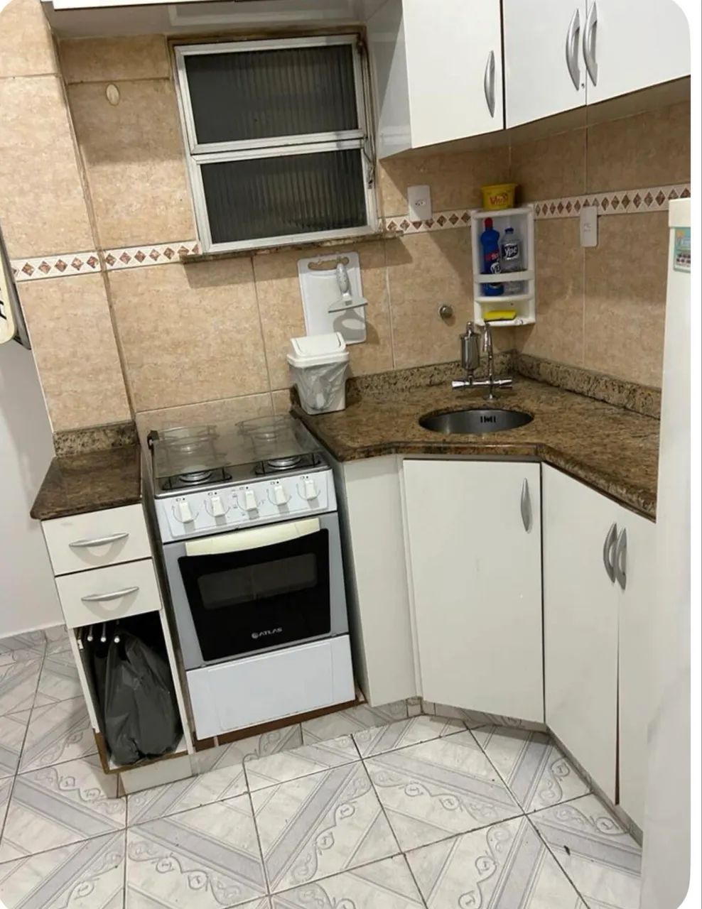 Alugo apartamento no coração de Copacabana a 200 metros da praia posto 5 - Foto 5