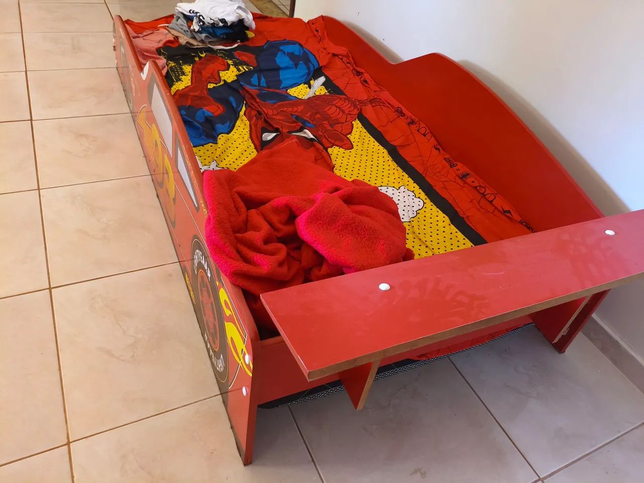 Vende-se Cama Infantil Mcqueen - Foto 4