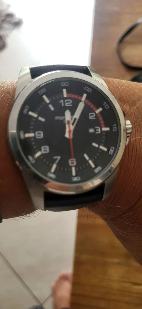 Relógio Mondaine modelo flyeger quartzo 46 mm de cx  - Foto 3