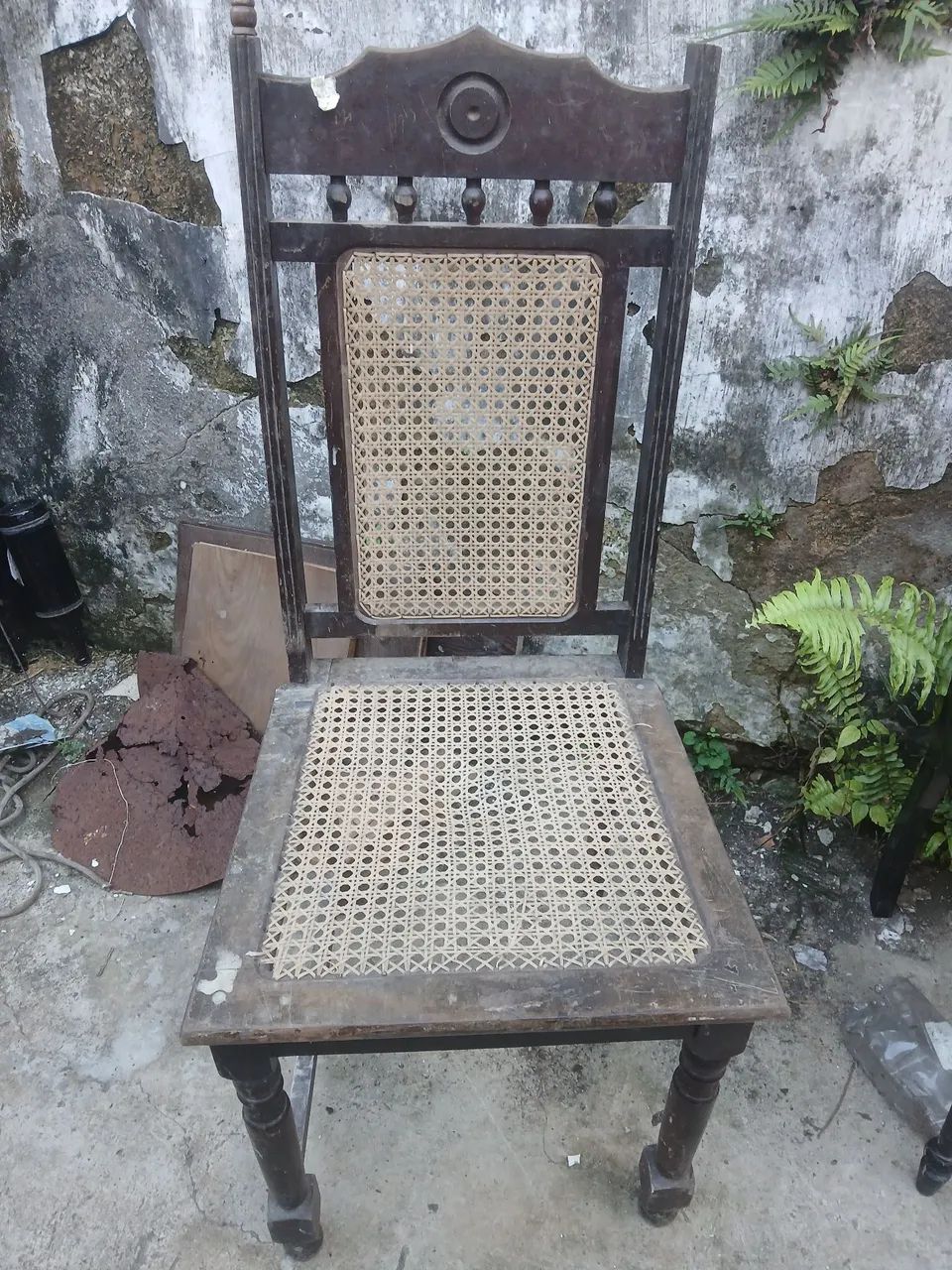 Cadeira em madeira