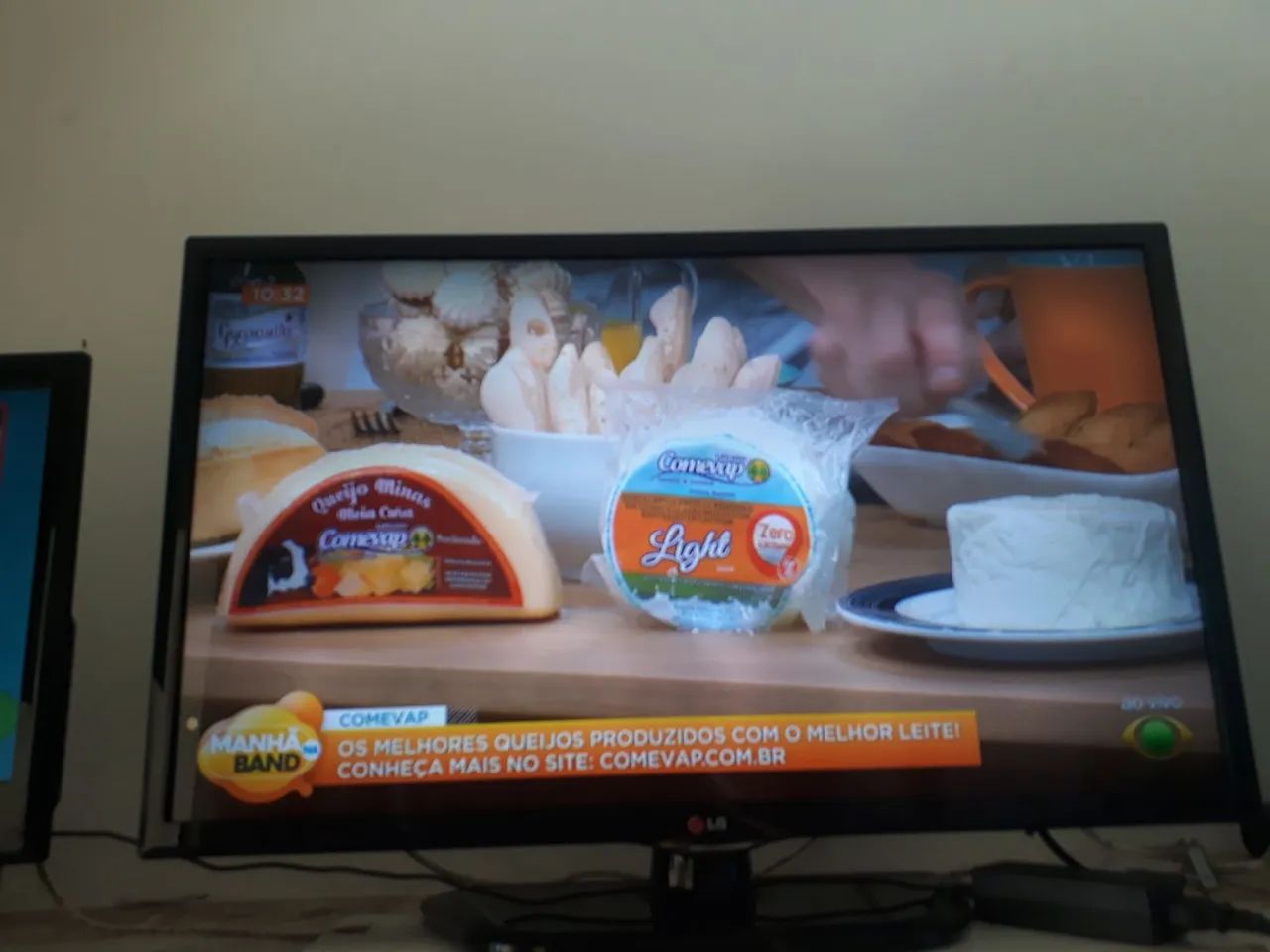 Vendo tv lg 32 polegada smart simples