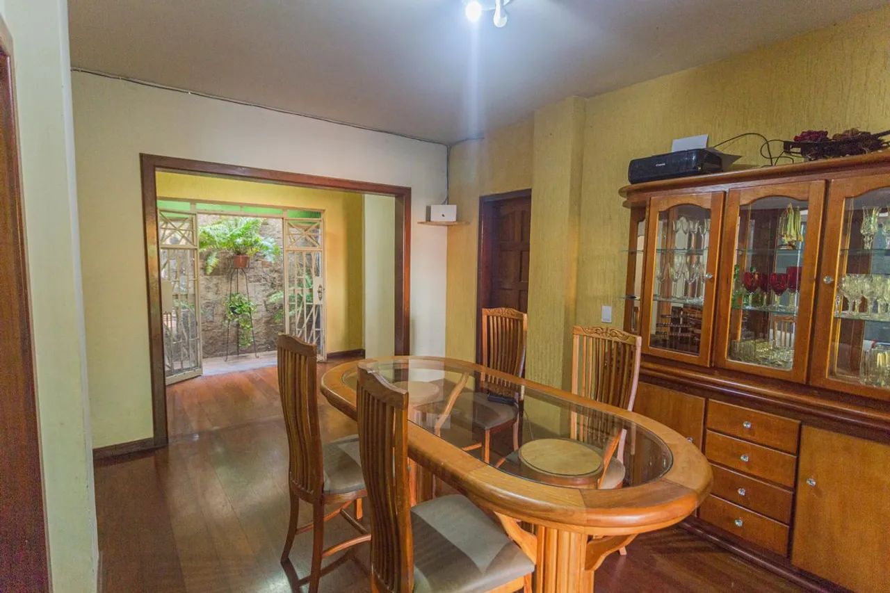 Casa à Venda - Pompéia, 4 Quartos, 321 m2 - Foto 2