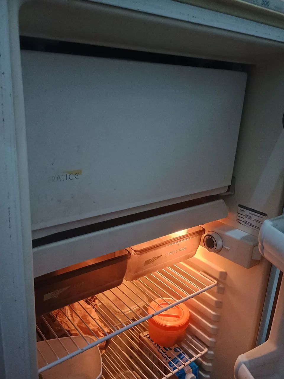 Vendo Geladeira 
