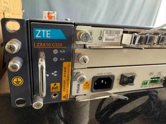 OLT ZTE C320 - Foto 2