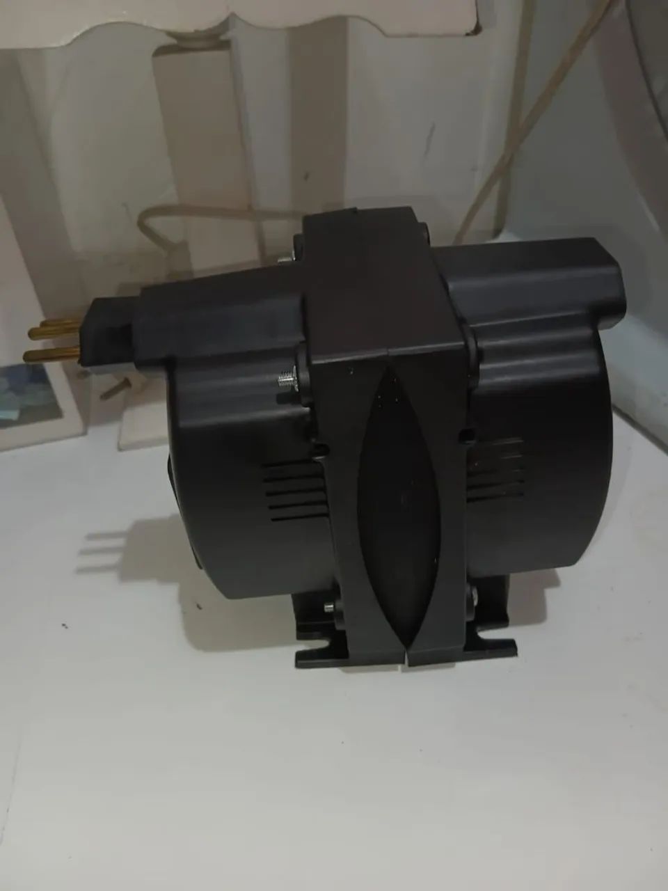 Autotransformador Bivolt 1500VA - Foto 4