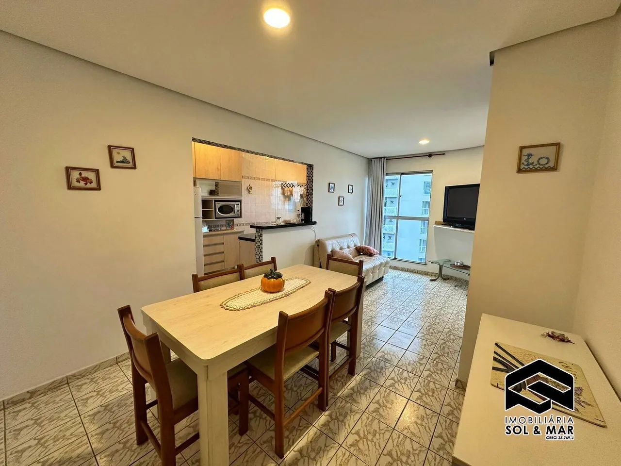 AMPLO DORMITÓRIO, COM LAZER E VISTA AO MAR! - Foto 2