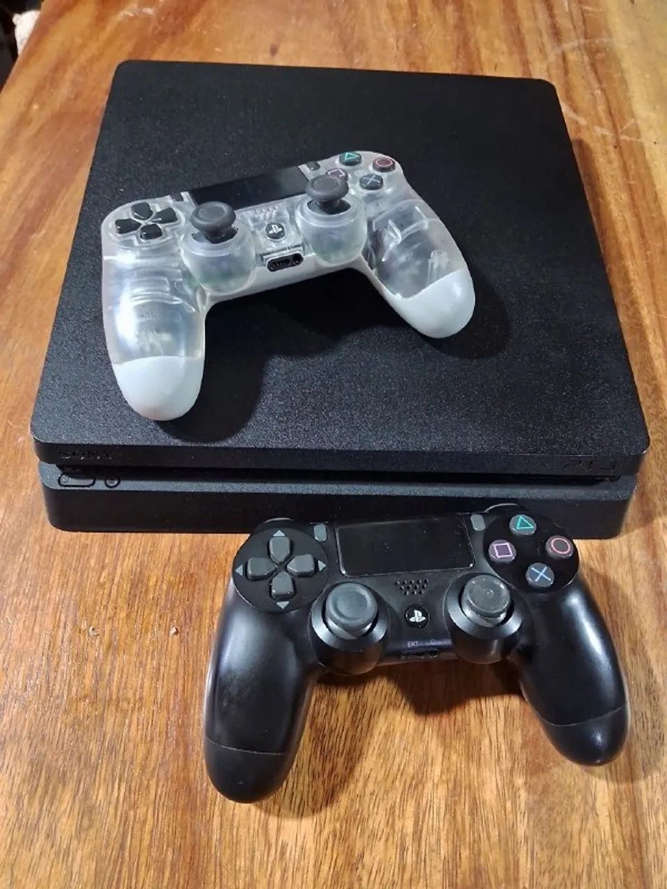 PS4 Slim - extremamente conservado - Foto 2