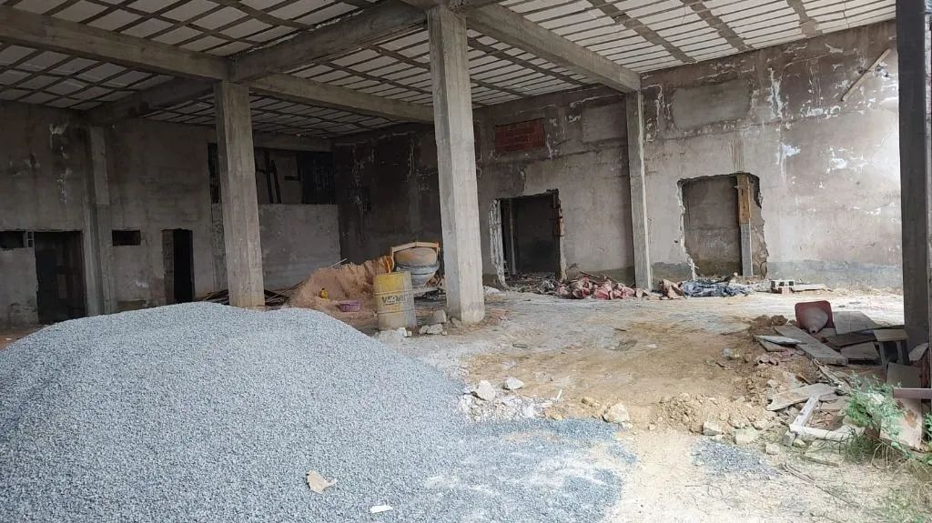 Barracao em fase de acabamento à venda. - Foto 3