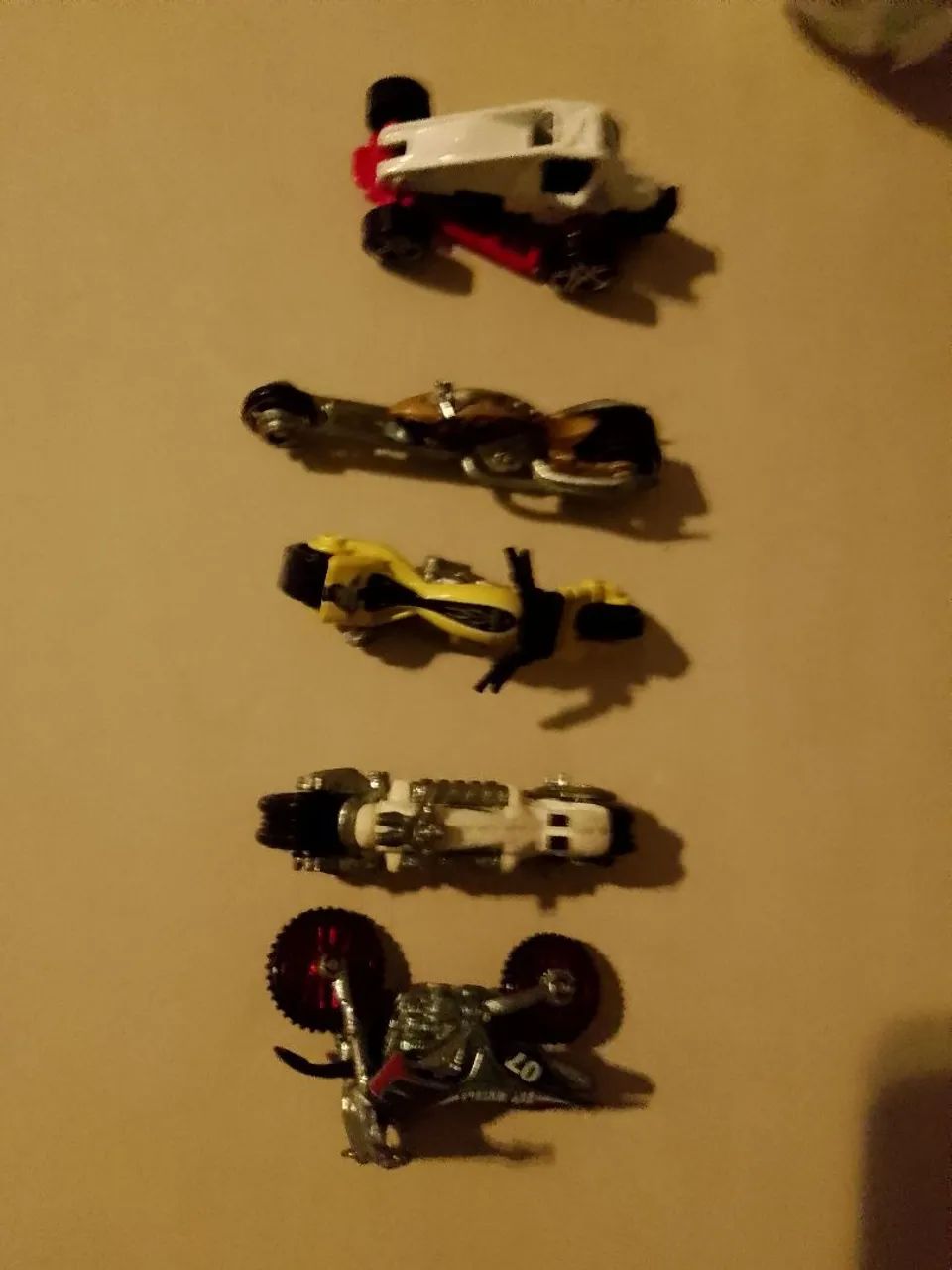 Miniaturas hot Wheels antigo.