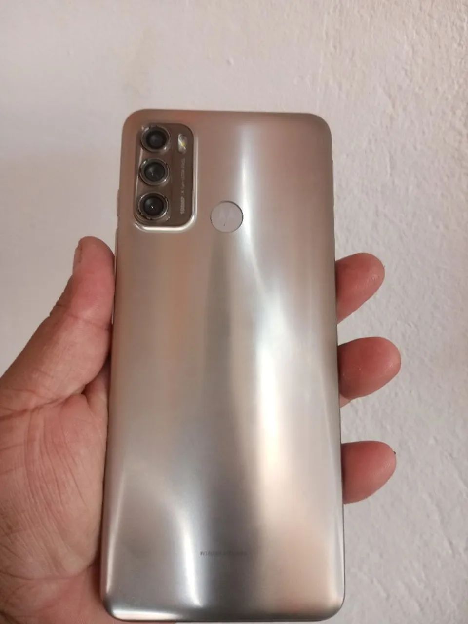 vendo celular moto G60 128 GB NFC com cabo do carregador  - Foto 2